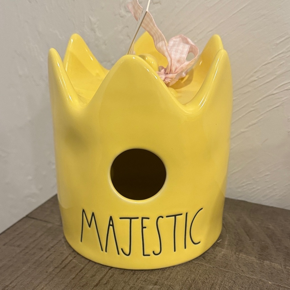 Rae Dunn Yellow Majestic Crown Holder